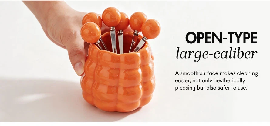 ceramic jar with small forks02